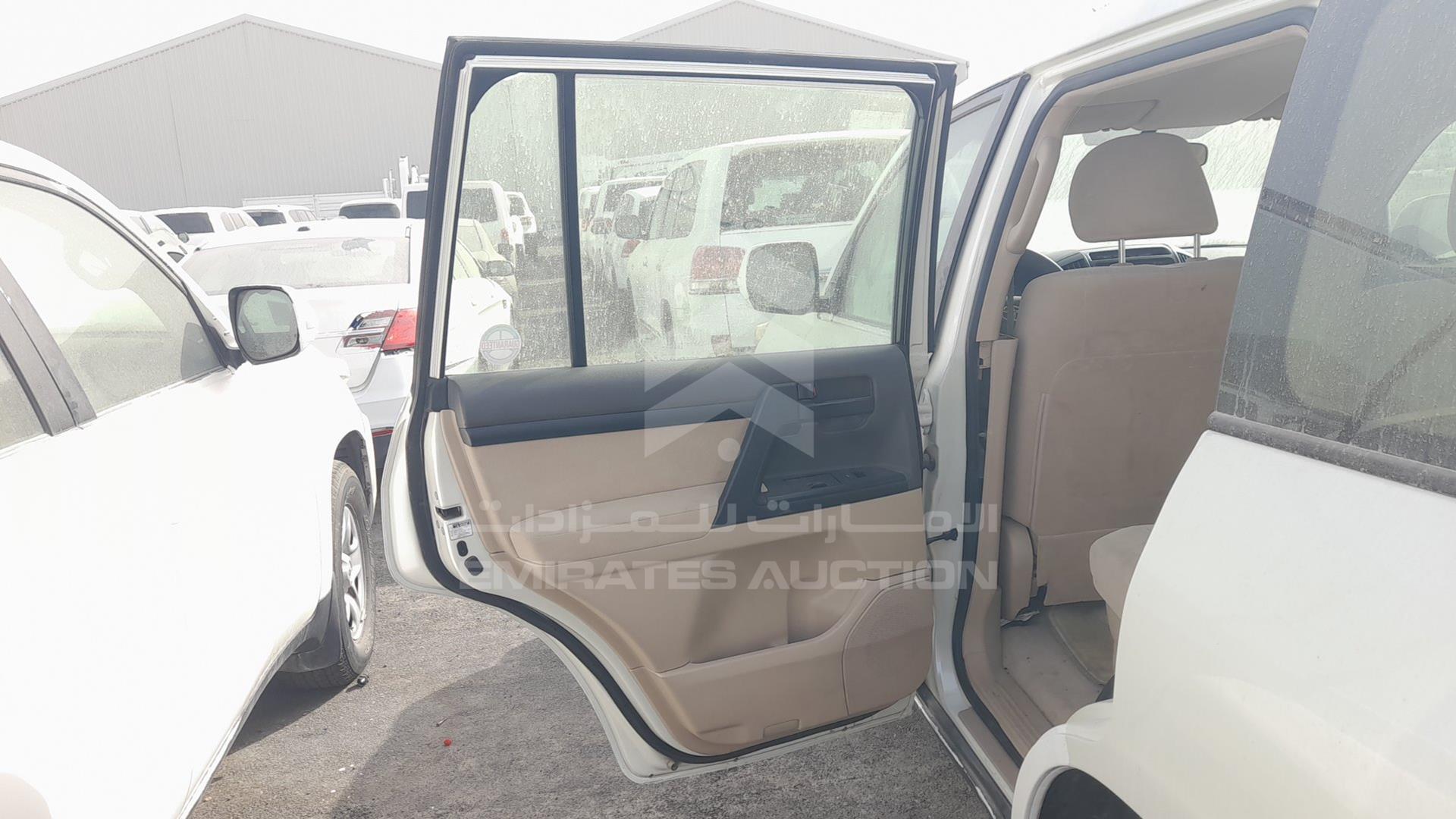 2013 TOYOTA LAND CRUISER VIN: JTMDU09J9D4063128