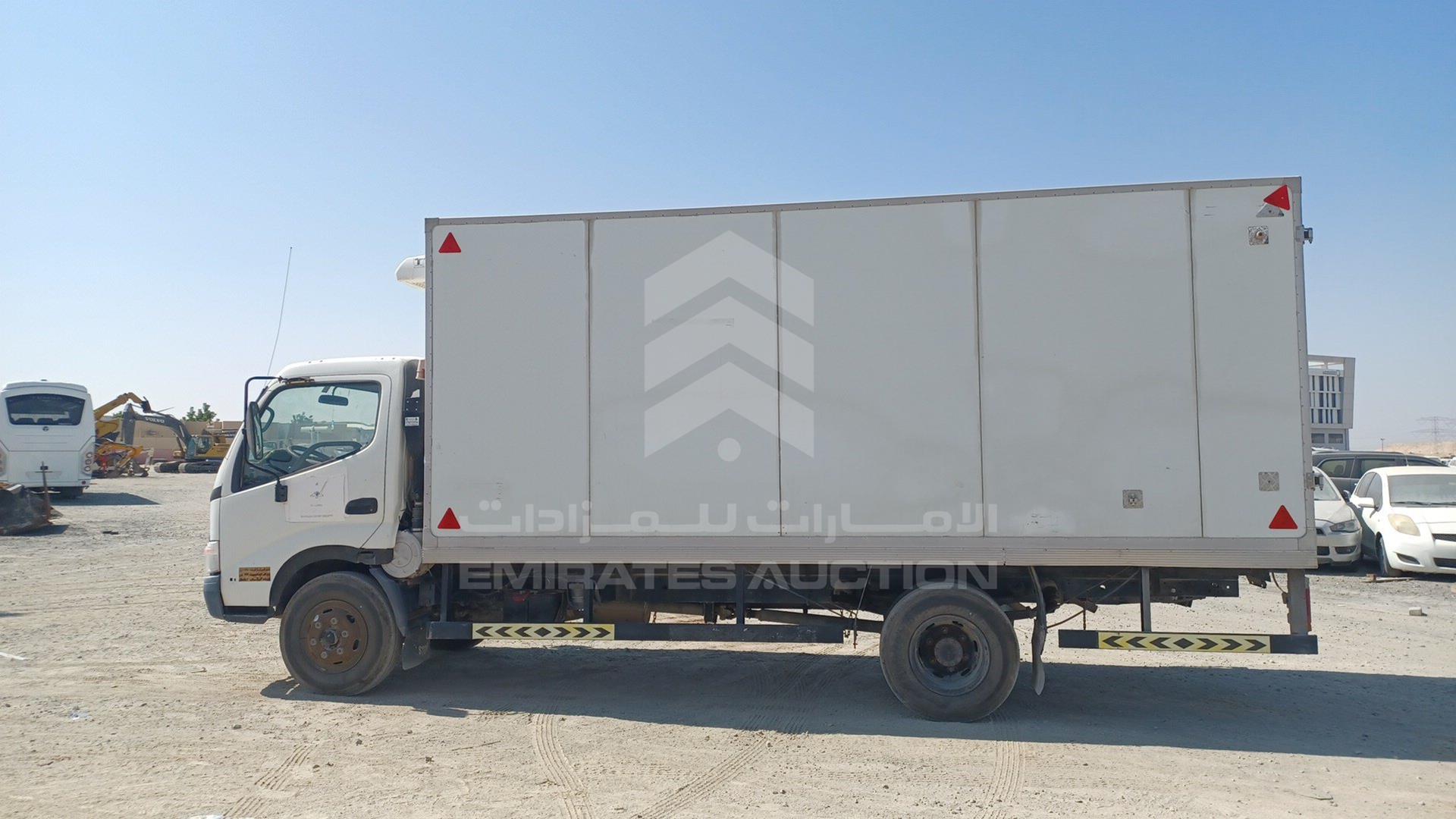 2009 HINO --- VIN: JHFYJ20H89K001129