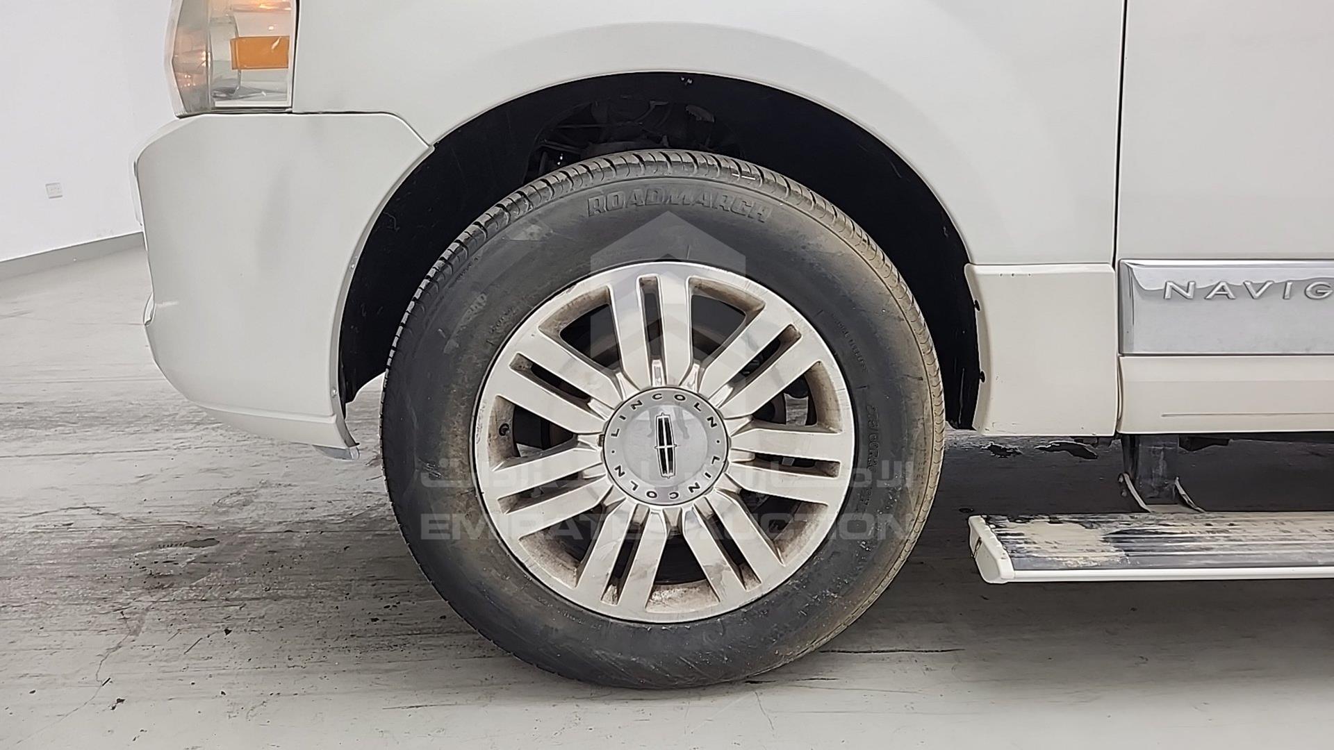 2013 LINCOLN NAVIGATOR VIN: 5LMJJ2J56DEL01252