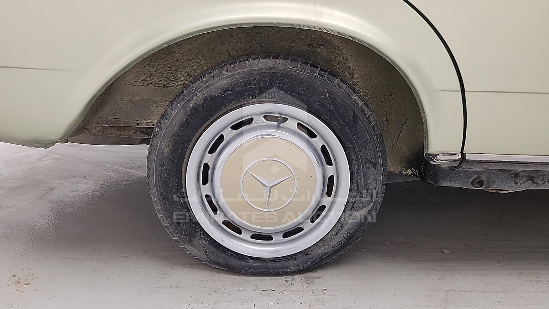 1980 MERCEDES E 280 VIN: WDB12322310143884