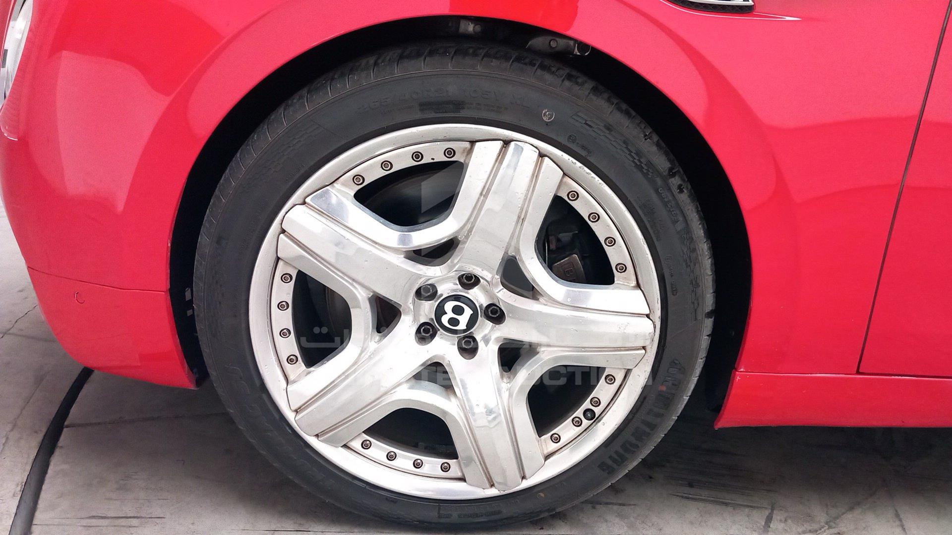 2014 BENTLEY FLYING SPUR VIN: SCBEA5ZA8EC091765