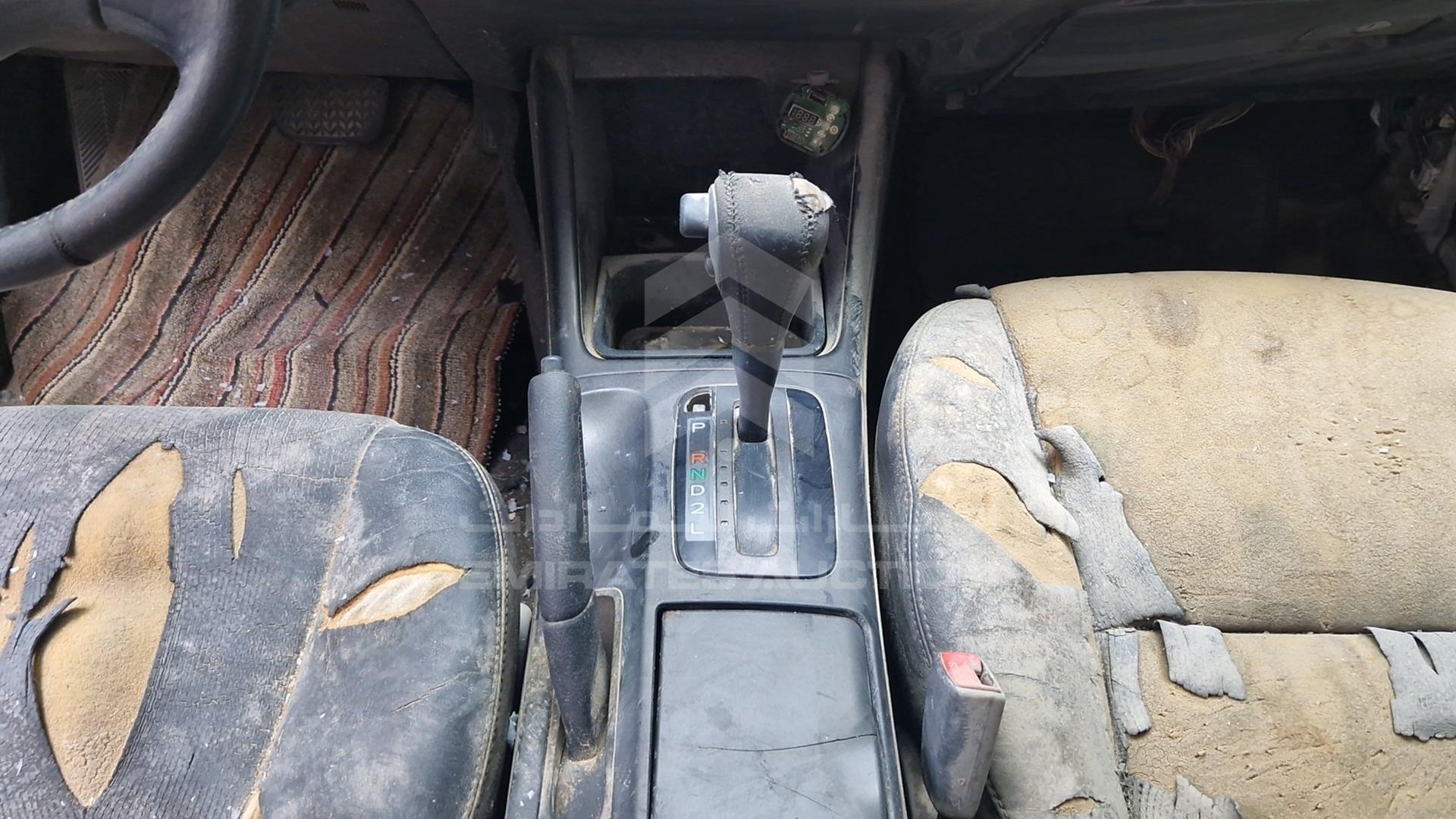 2002 TOYOTA CAMRY VIN: 4T1BF32K82U015361