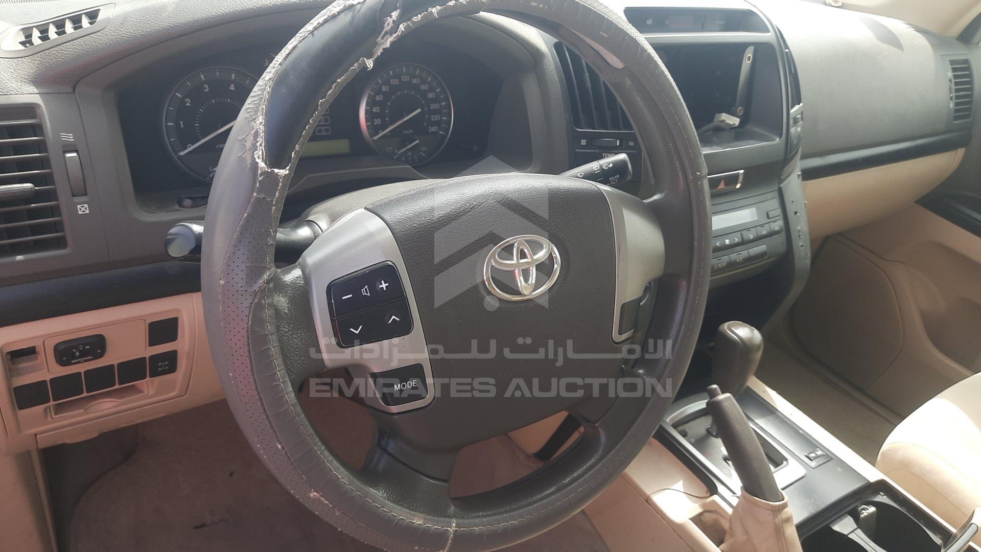 2013 TOYOTA LAND CRUISER VIN: JTMDU09J3D5071980