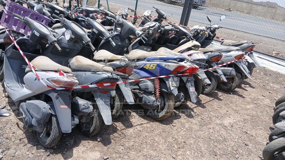 20 Scooter - Scrap without document — Rear Left Tyre — Photo 20