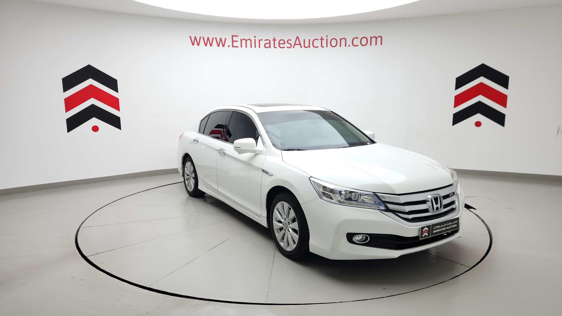2016 HONDA ACCORD VIN: LUCCR3668G3400375