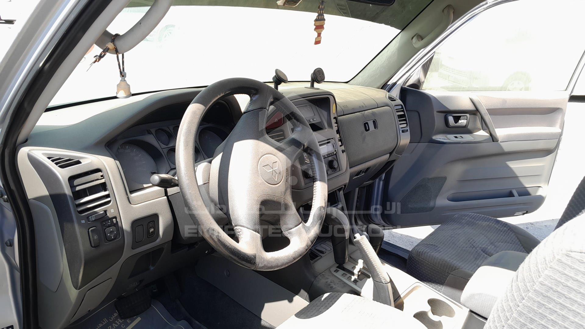2006 MITSUBISHI PAJERO VIN: JMYMRV63W6J709529