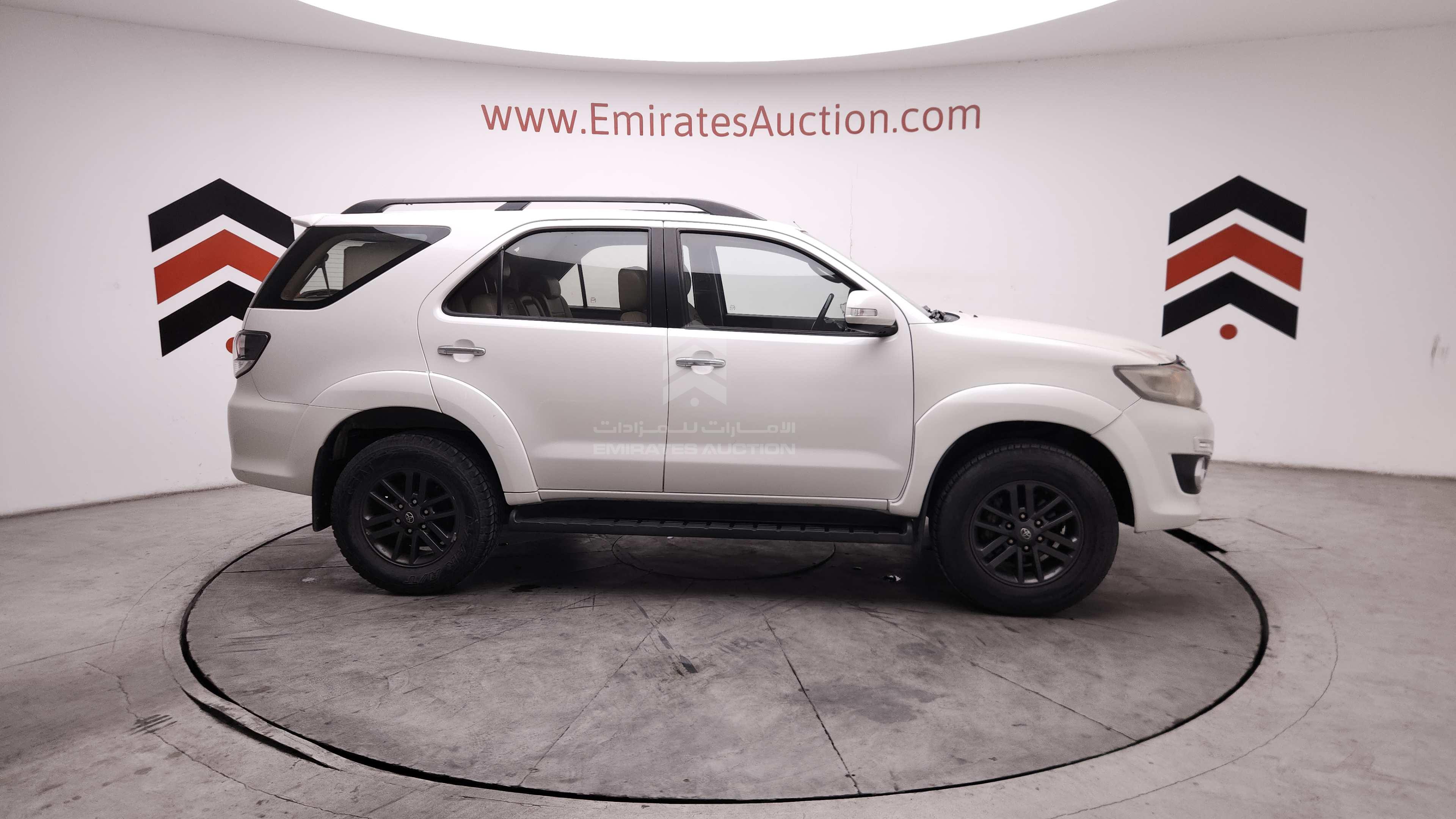 MHFYU59G0F7042614 - 2015 Toyota Fortuner - #504127
