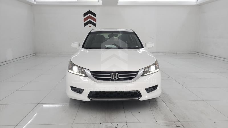 1HGCR2676EA608644 Auction: EmiratesAuction Lot: 405934 1HGCR2676EA608644 Honda Accord 2014 WHITE Photo 1