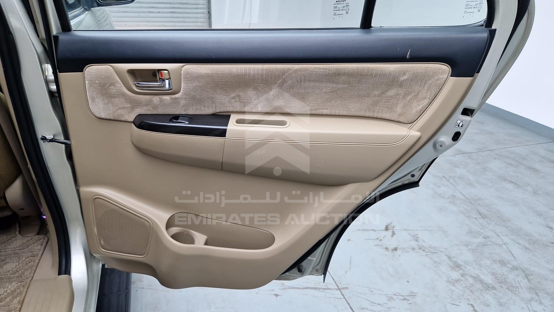 2014 TOYOTA FORTUNER VIN: MHFYU59G1E7031572
