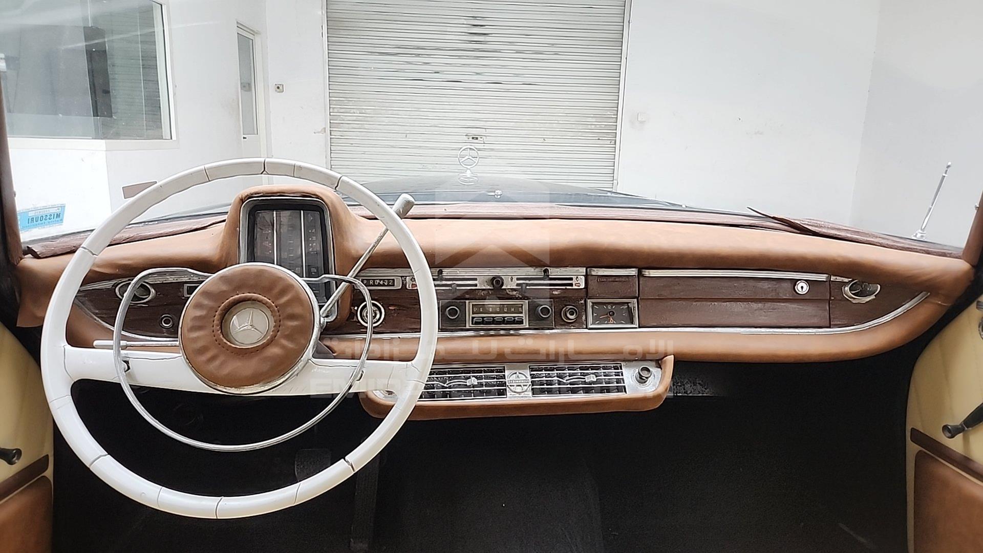 1965 MERCEDES 220 VIN: 11101212136603