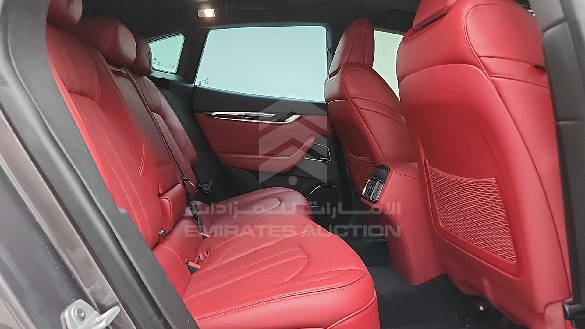 2021 MASERATI LEVANTE VIN: ZN661YUS2MX378091