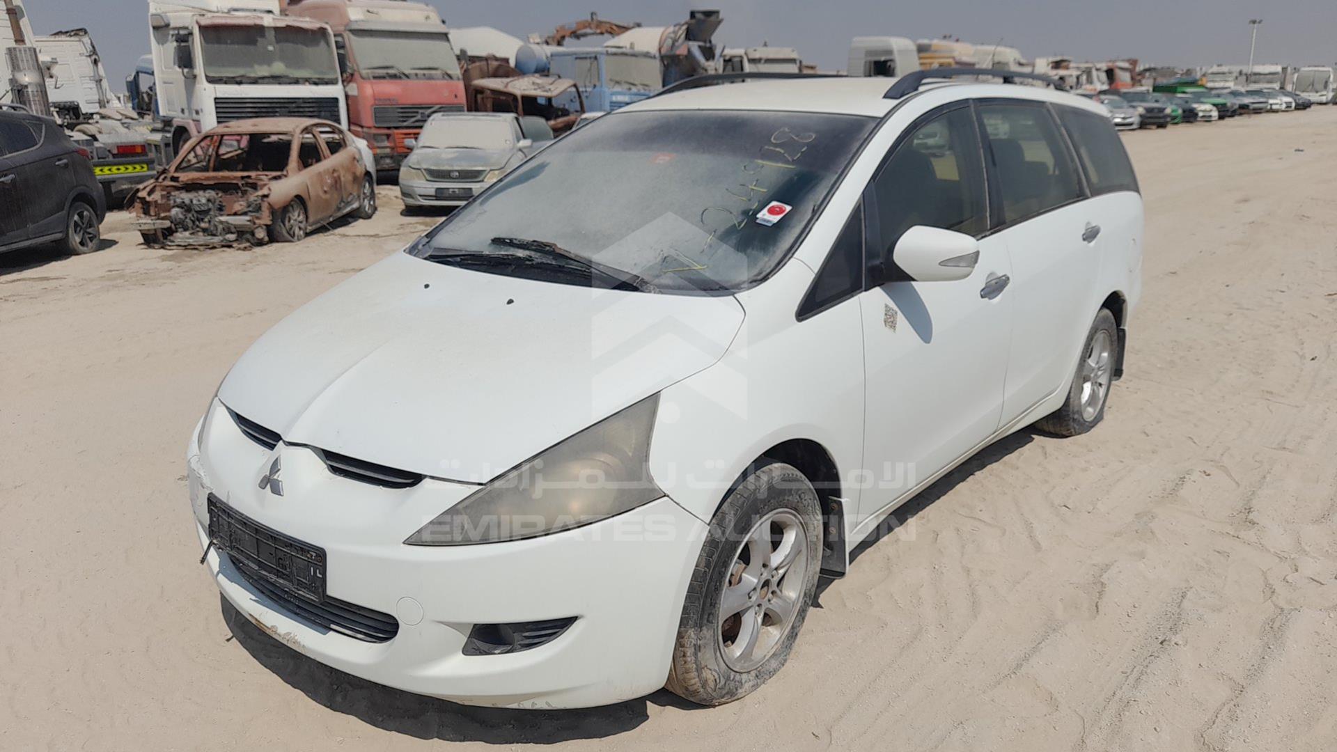 2005 MITSUBISHI GRANDIS VIN: JMYLRNA4W5Z703521