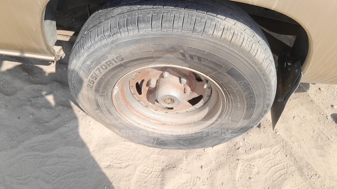 1992 Nissan Pathfinder — Rear Left Tyre — Photo 28