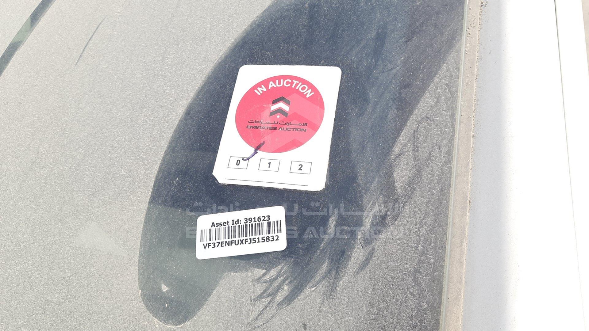 2015 PEUGEOT PARTNER VIN: VF37ENFUXFJ515832