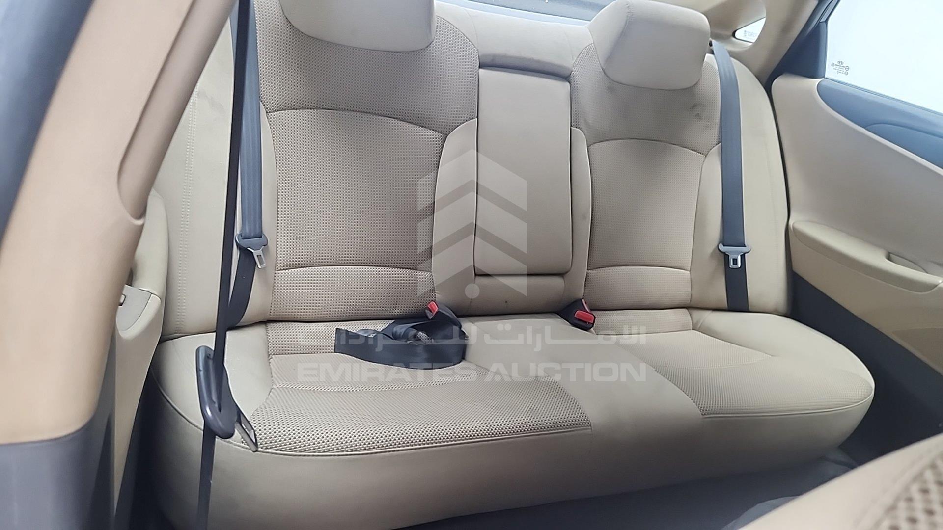 2014 HYUNDAI SONATA VIN: KMHEB41CXEA557706