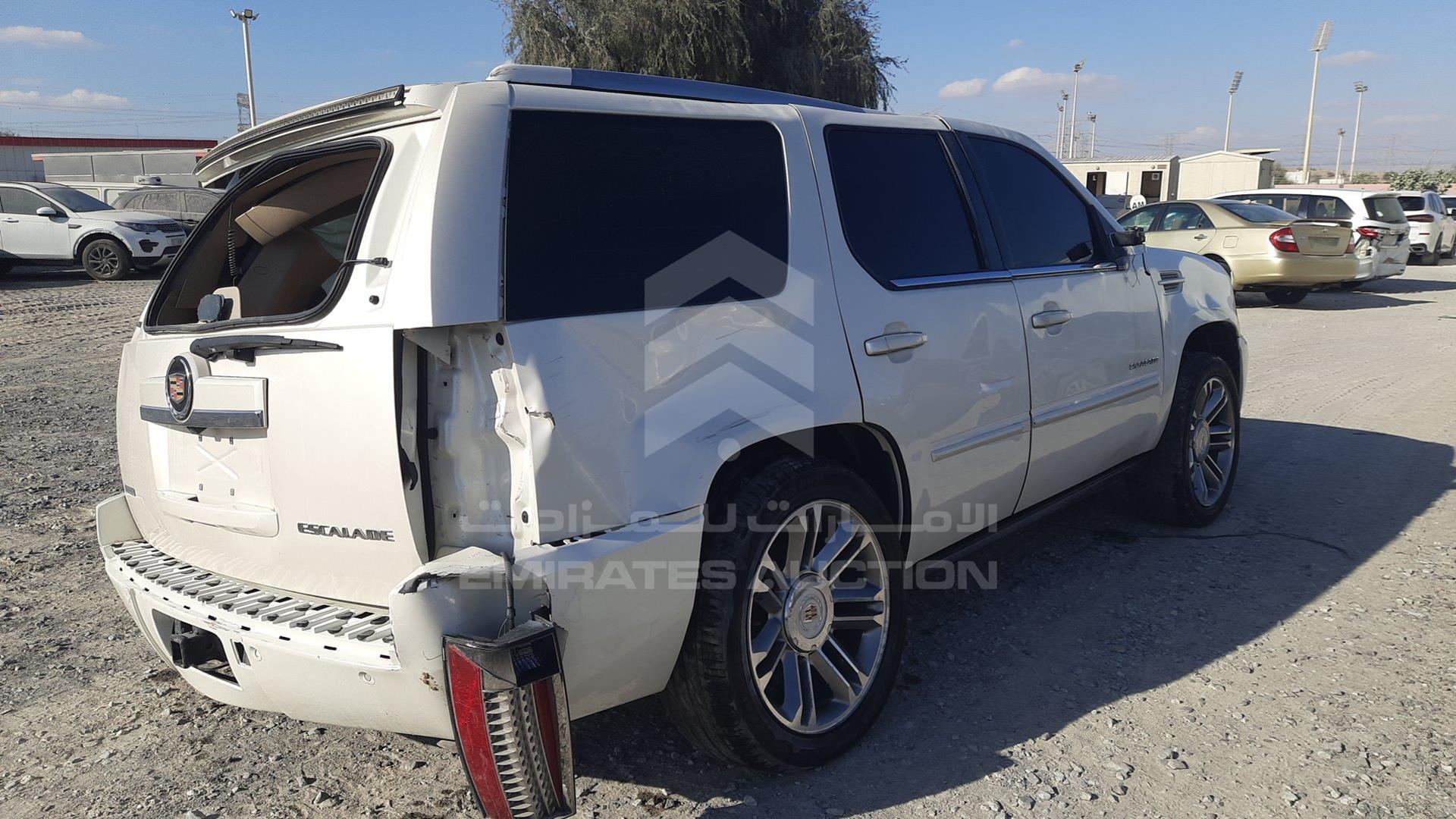 2014 CADILLAC ESCALADE VIN: 1GYS47EF1ER228959
