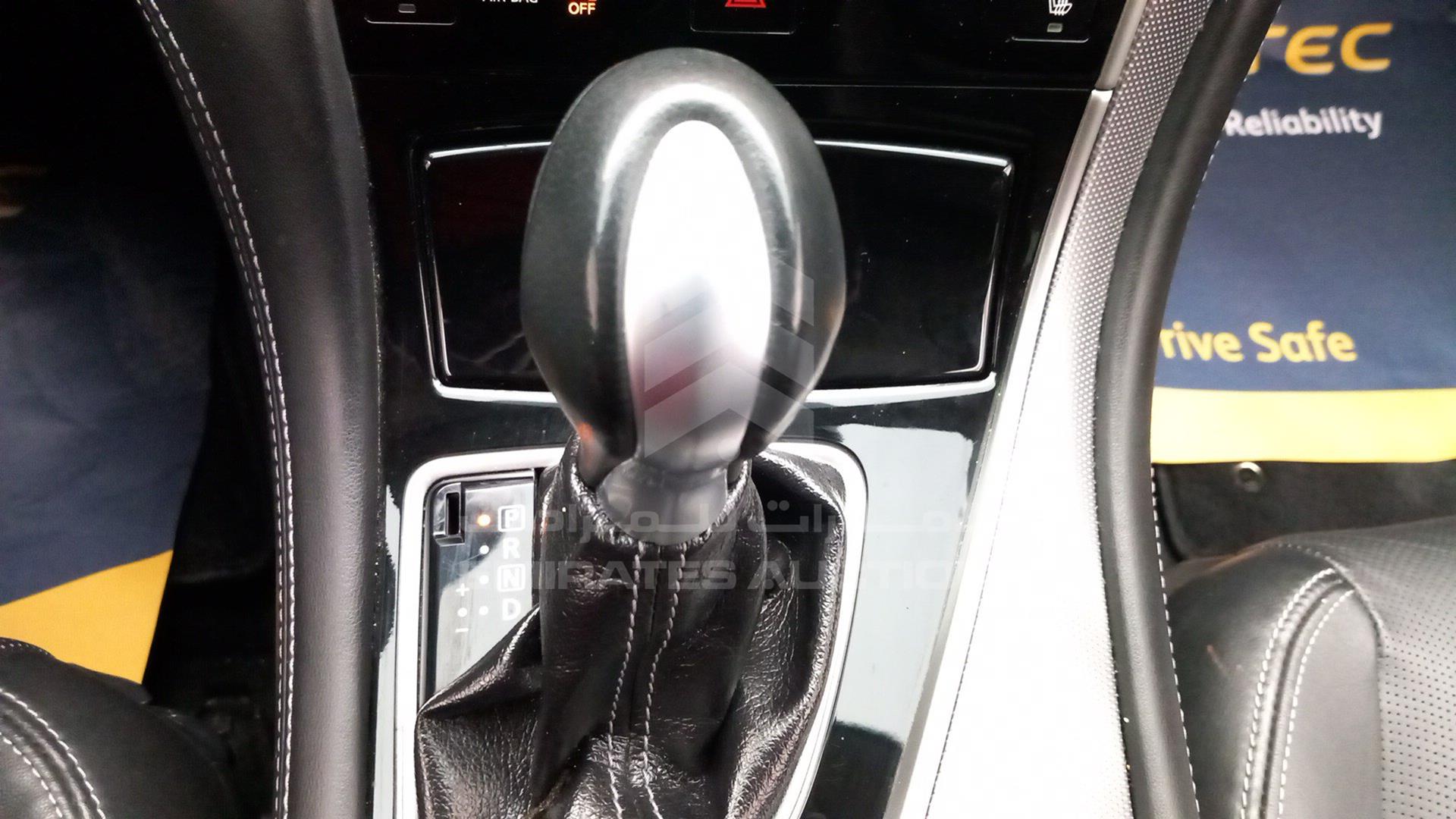2016 INFINITI Q50 VIN: JN1CV7AP6GM840132