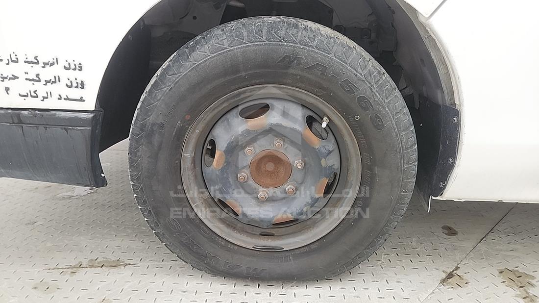 نيسان أورفان 2018 — الإطار الأمامي الأيسر — صورة 26