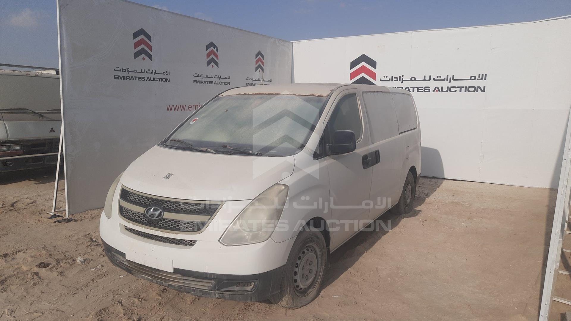 2012 HYUNDAI H1 VIN: KMHWG81RXCU430838