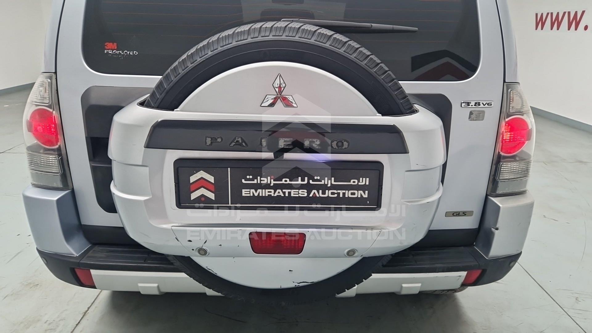 2009 MITSUBISHI PAJERO VIN: JMYMYV87W9J702367