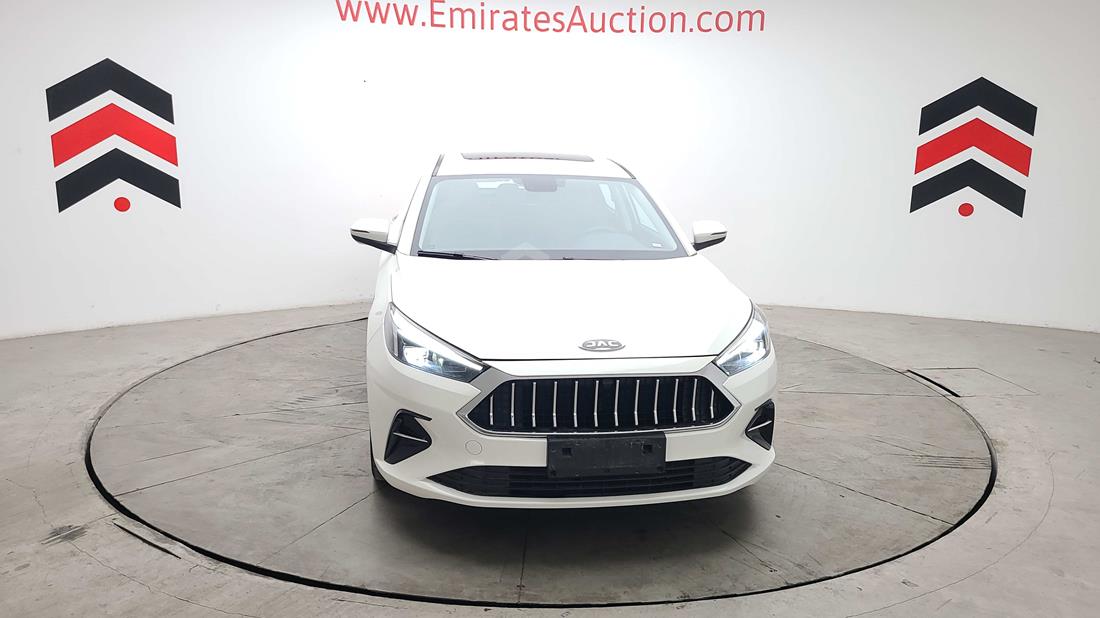 https://cdn.emiratesauction.com/media/2a7tplo8rc05nei2ebjo8mj5kn3qyqv9a2lm55iid8wdvewq3l/t_,w_1100,h_604/images.jpg