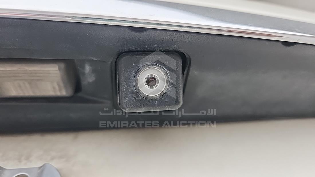 مرسيدس E 350 2010 — زاوية الكاميرا الخلفية ورؤية 360 درجة — صورة 28