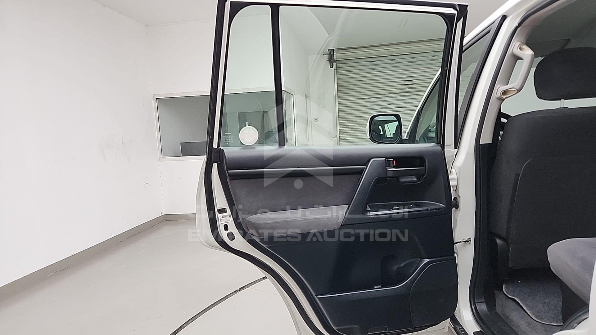 2012 TOYOTA LAND CRUISER VIN: JTMDU09J0C5055735