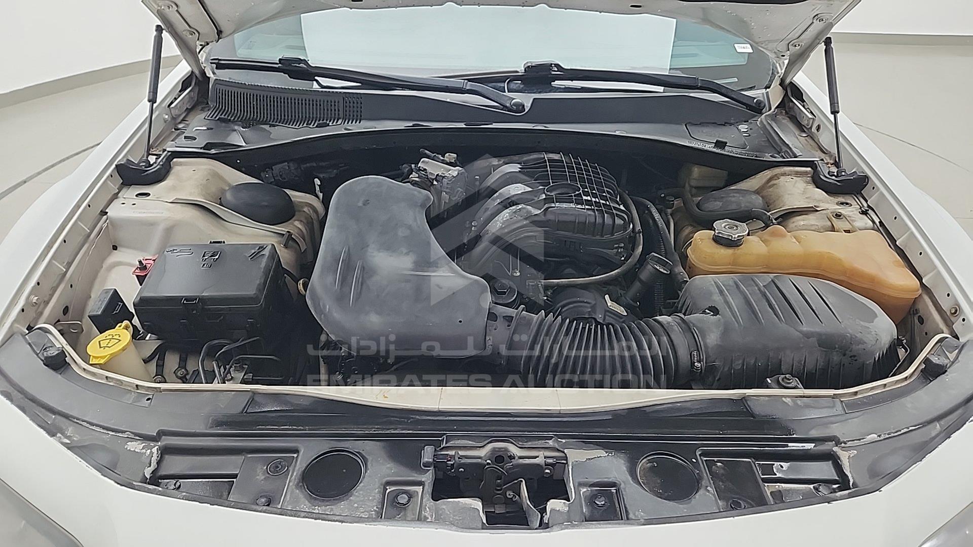 2013 CHRYSLER 300 VIN: 2C3CCABG4DH528845