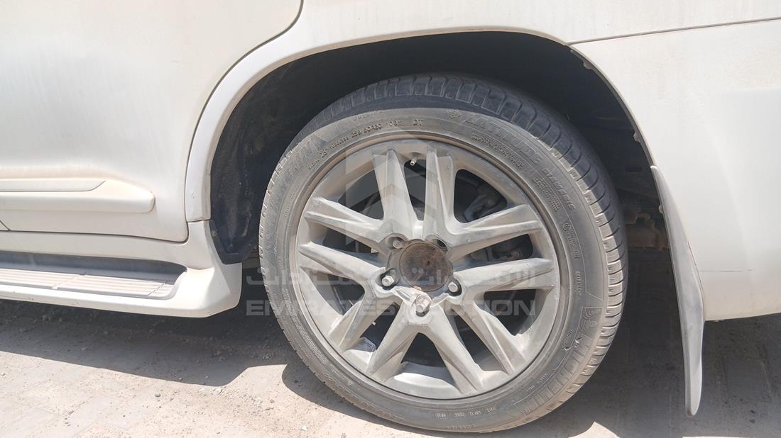 2010 Lexus LX 570 — Rear Left Tyre — Photo 32