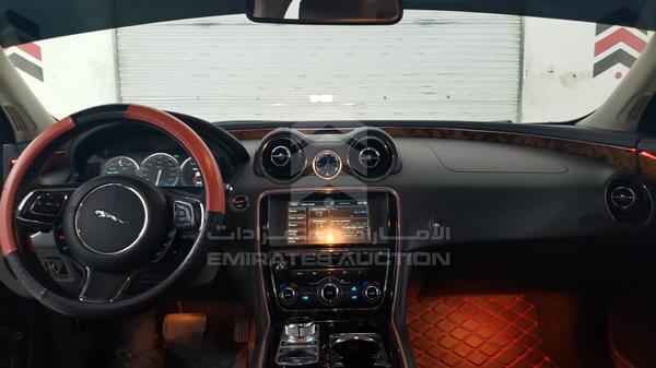 Jaguar X J 2015 SAJAA20N2FPV79969 Image 8
