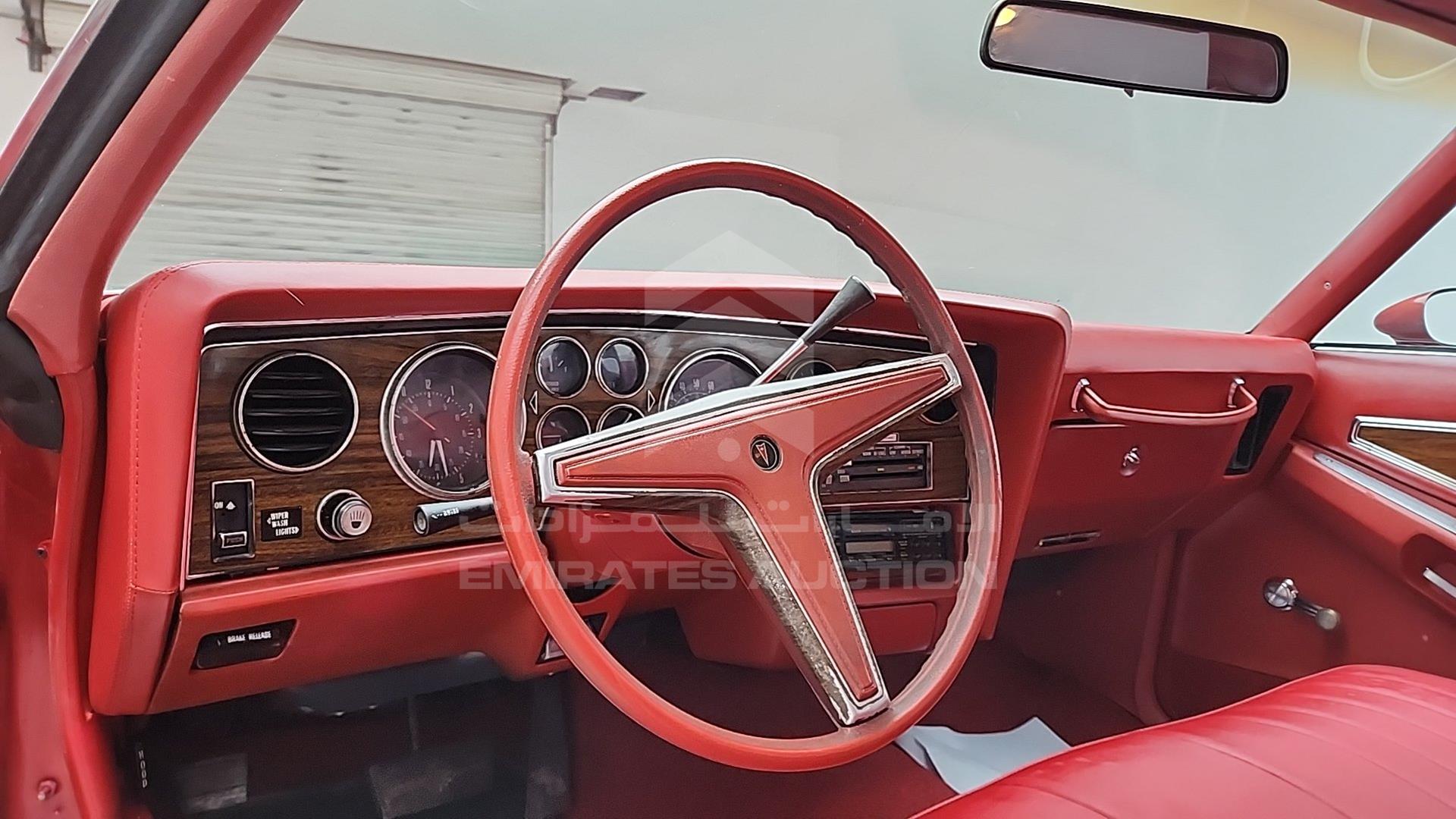 1977 PONTIAC GRAND PRIX VIN: 2J57Y7A197595