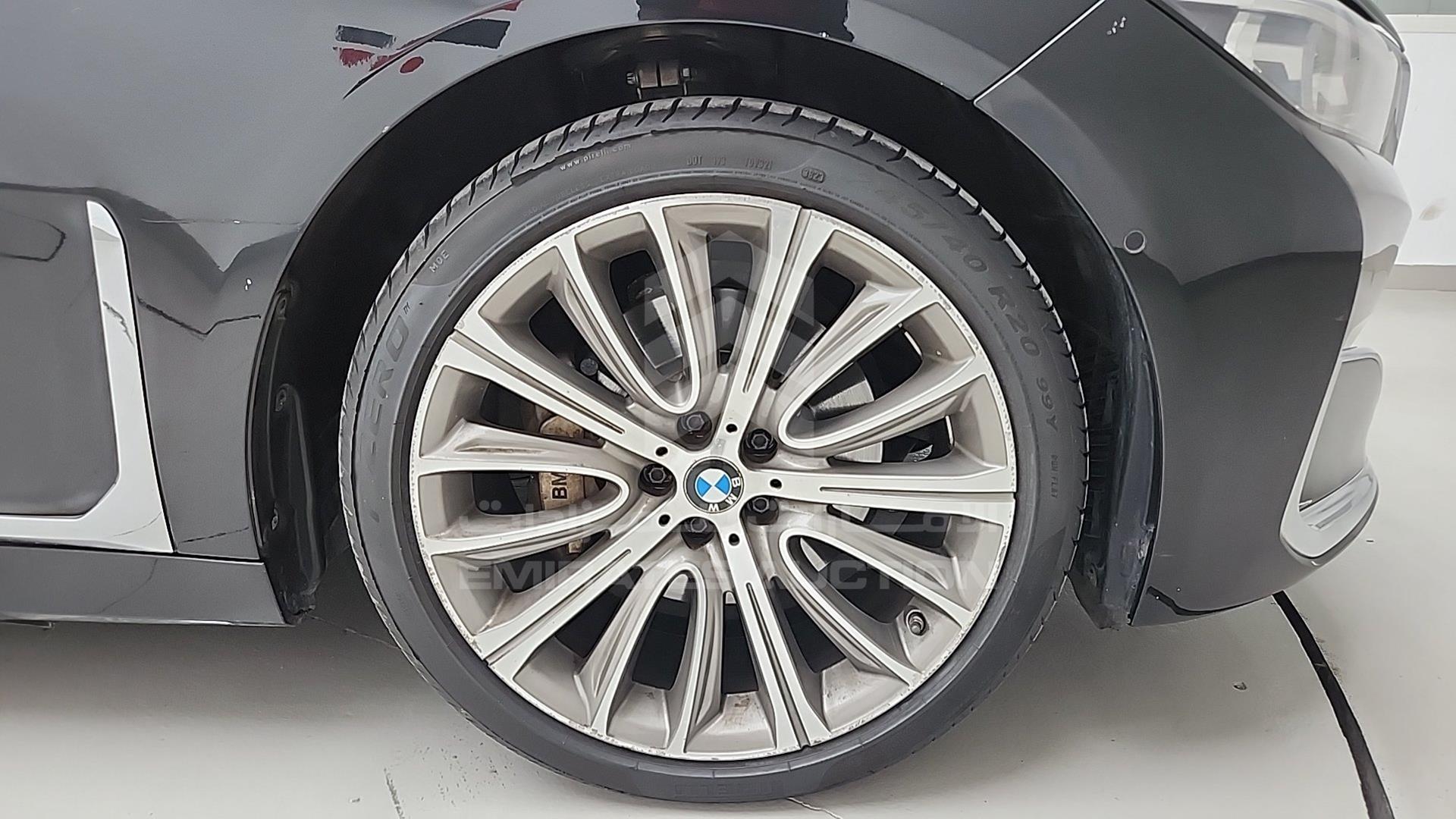 2020 BMW 730 VIN: WBA7T0A01LGJ07815