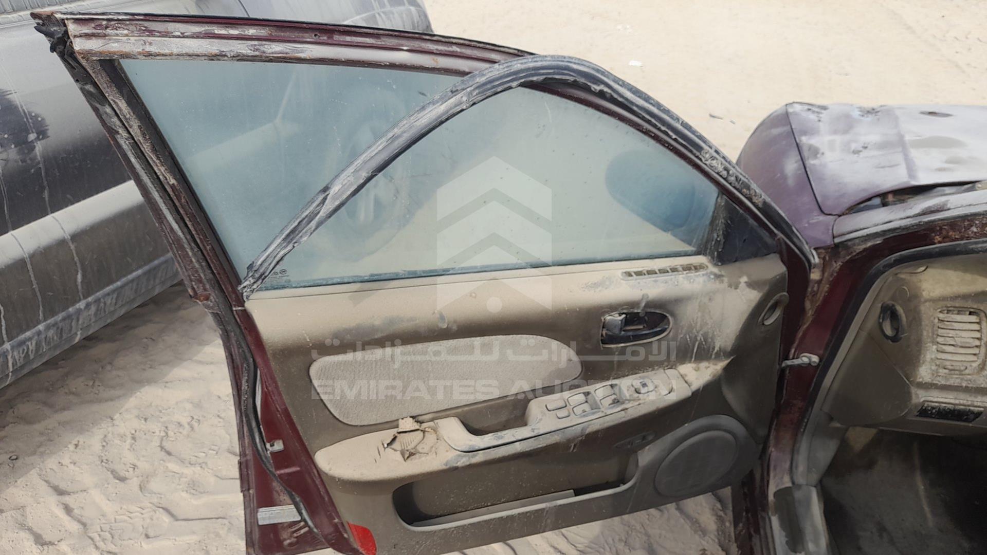 2003 HYUNDAI SONATA VIN: KMHEM41B23A842169