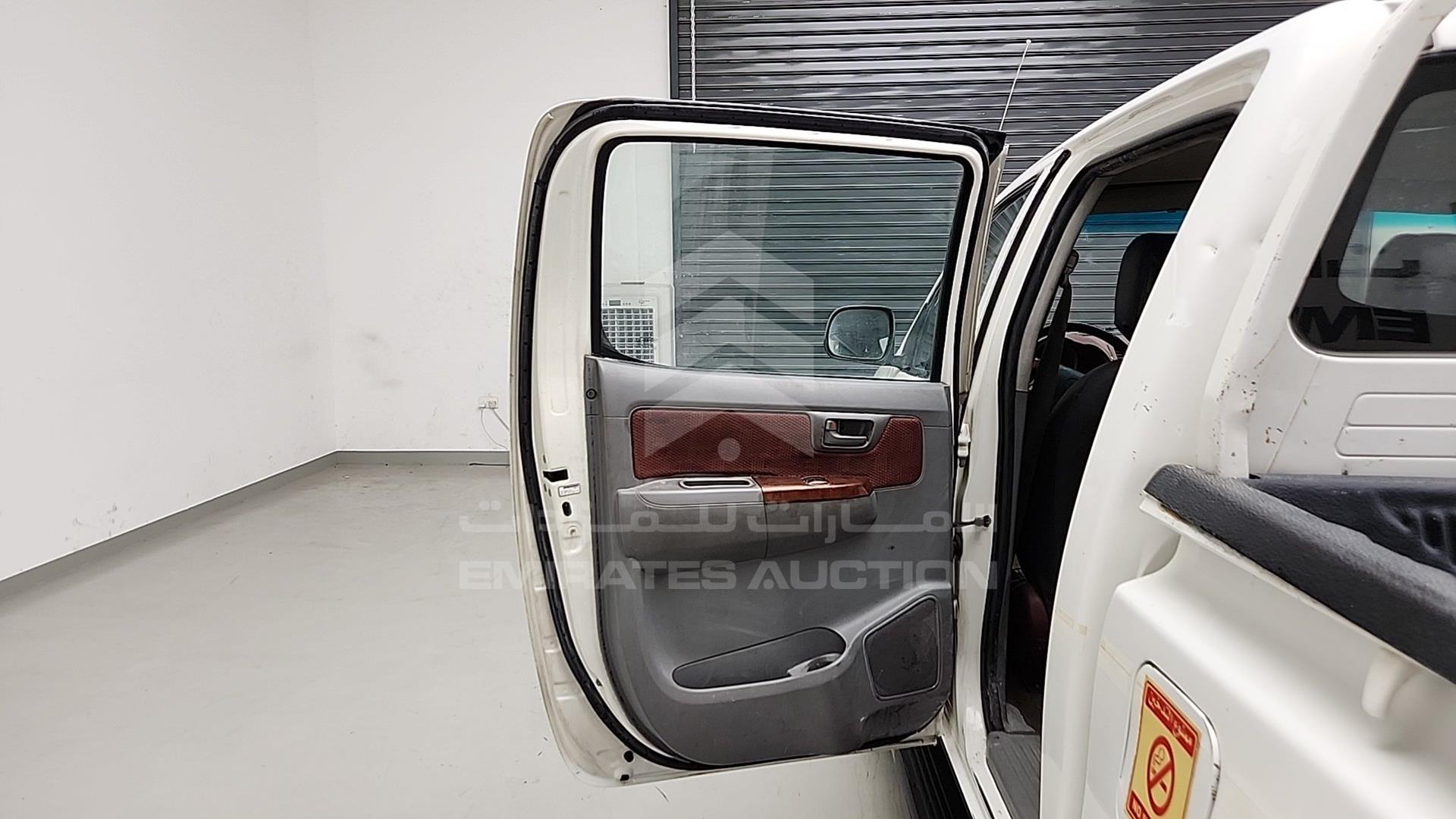 2008 TOYOTA HILUX VIN: MR0FX22G181309155