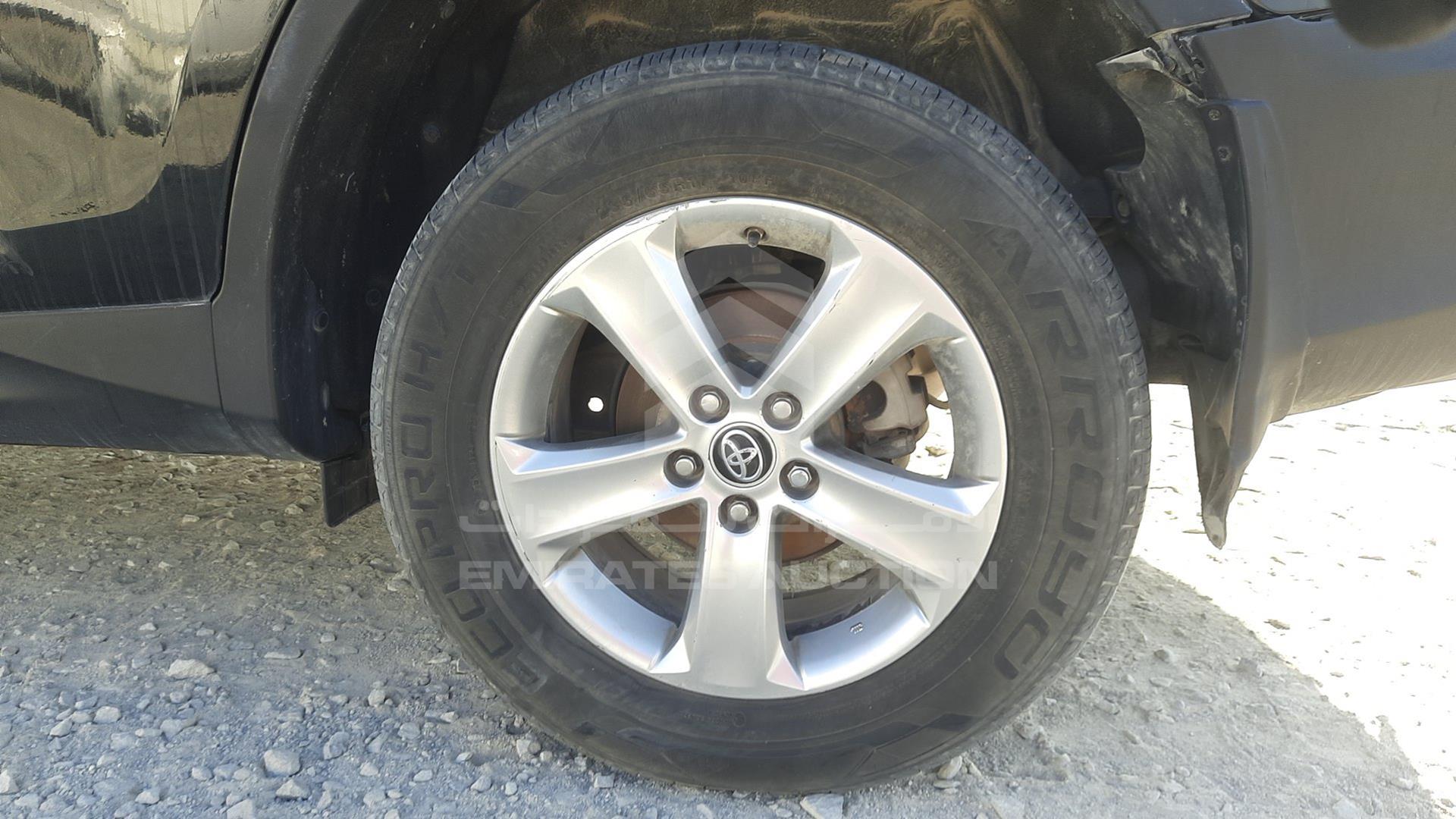 2015 TOYOTA RAV-4 VIN: 2T3RFREV8FW358109
