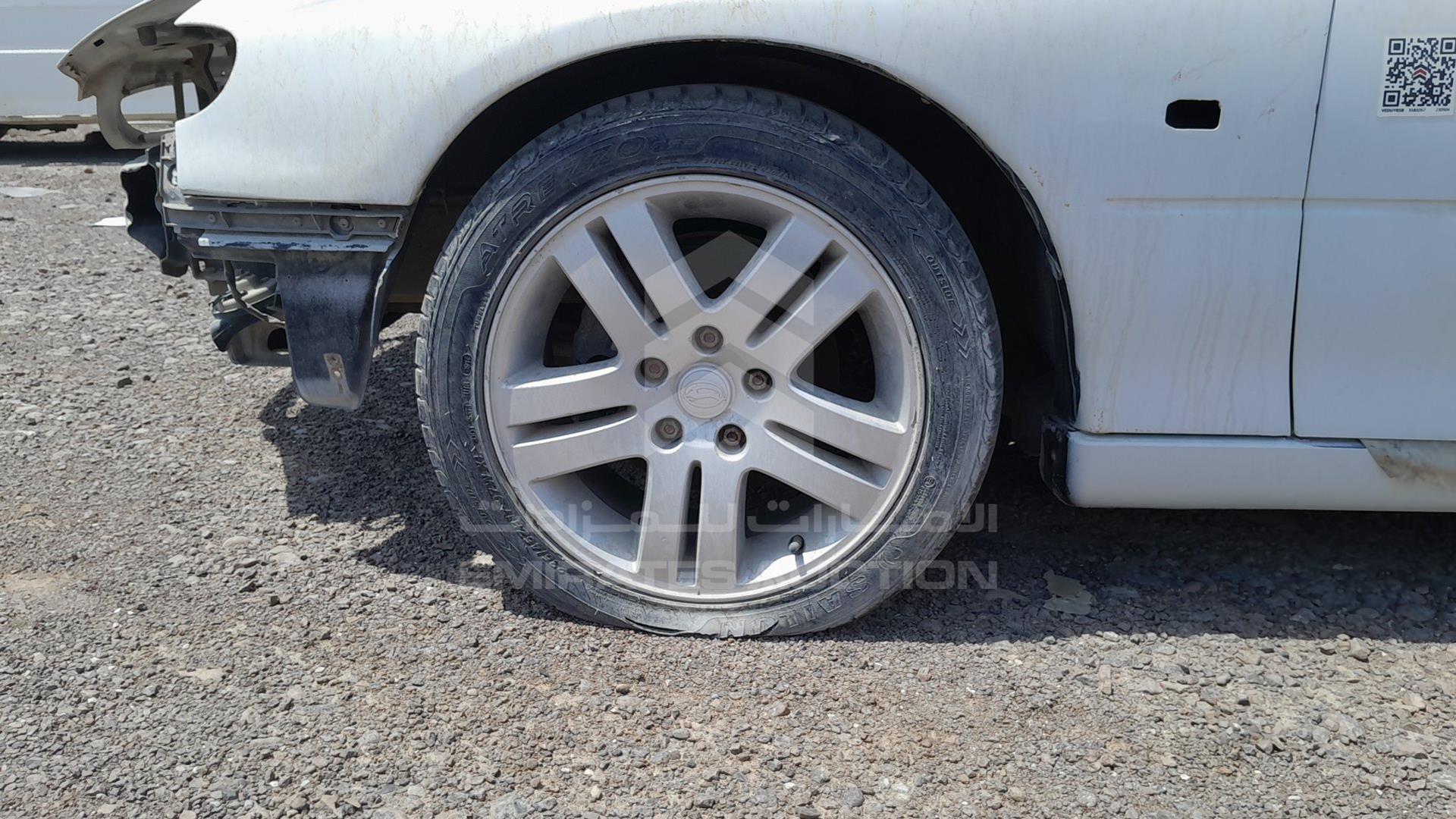 2002 CHEVROLET CAPRICE VIN: 6G1HL52F52L854018