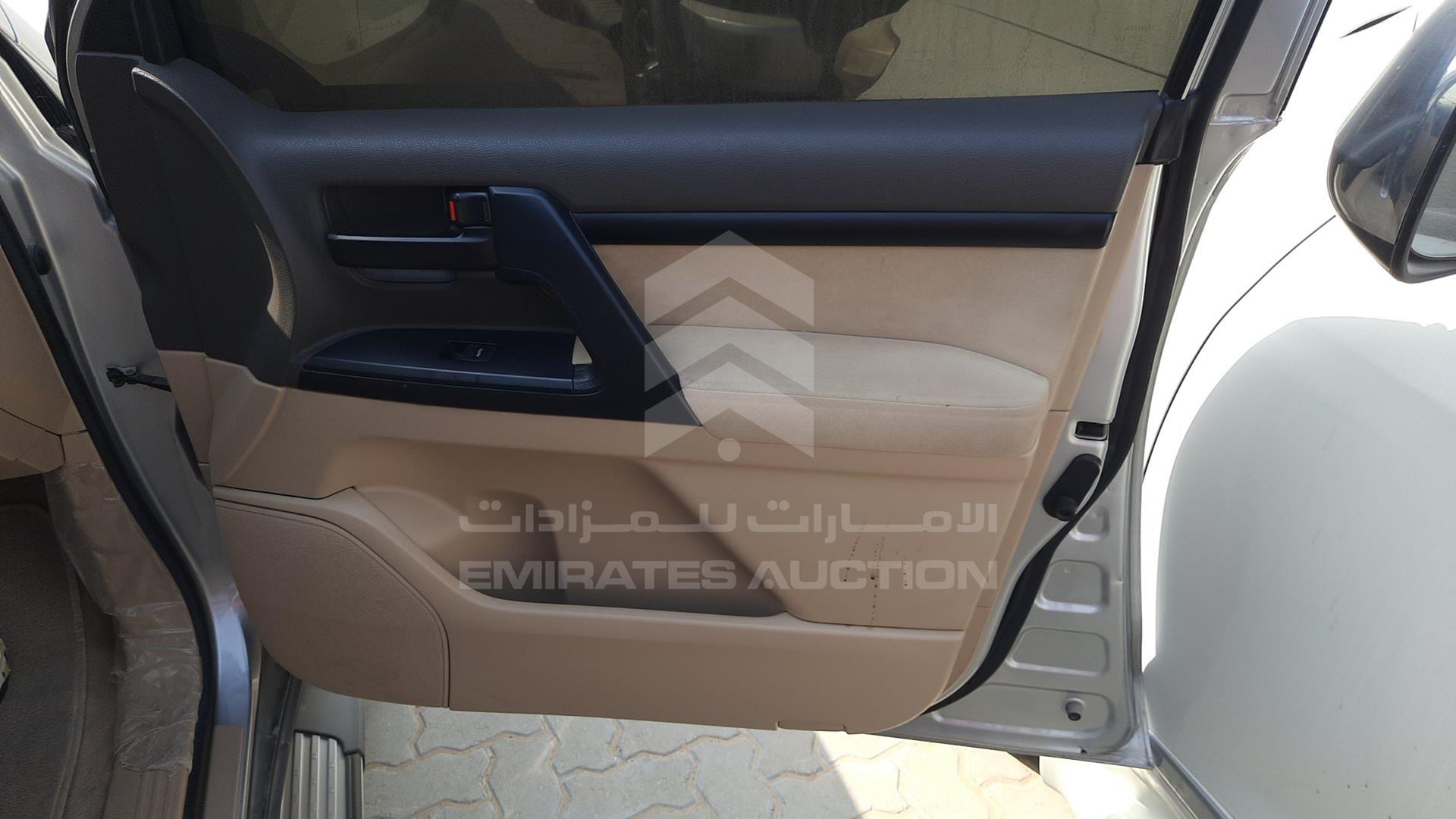 2013 TOYOTA LAND CRUISER VIN: JTMDU09JXD4076910