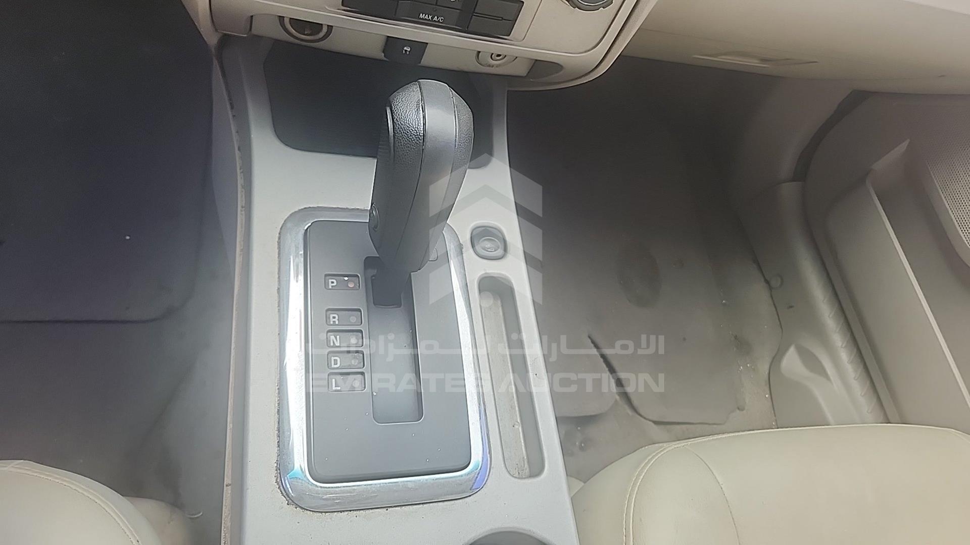 2009 FORD ESCAPE VIN: 1FMCU93G49KA22921