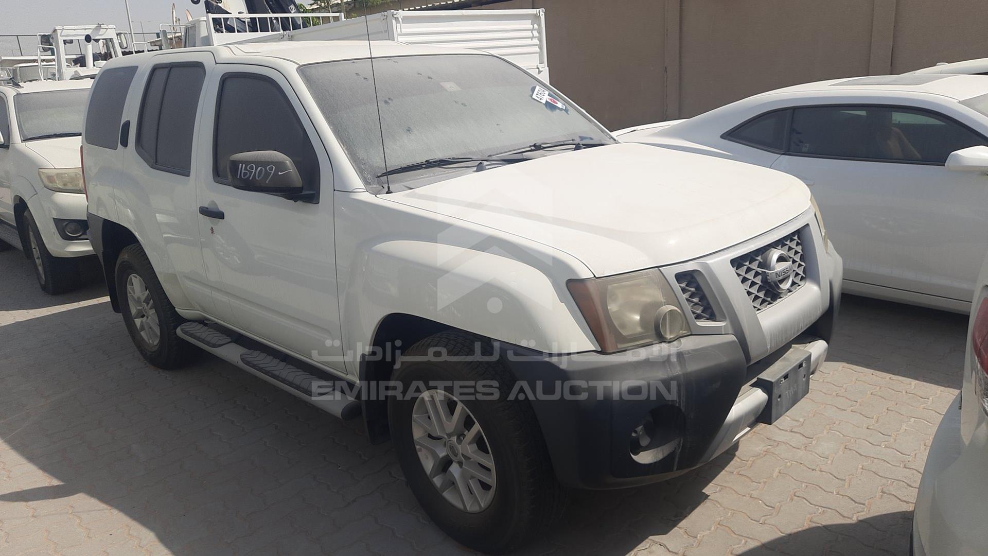 2014 NISSAN XTERRA VIN: 5N1AN0N60EN813427