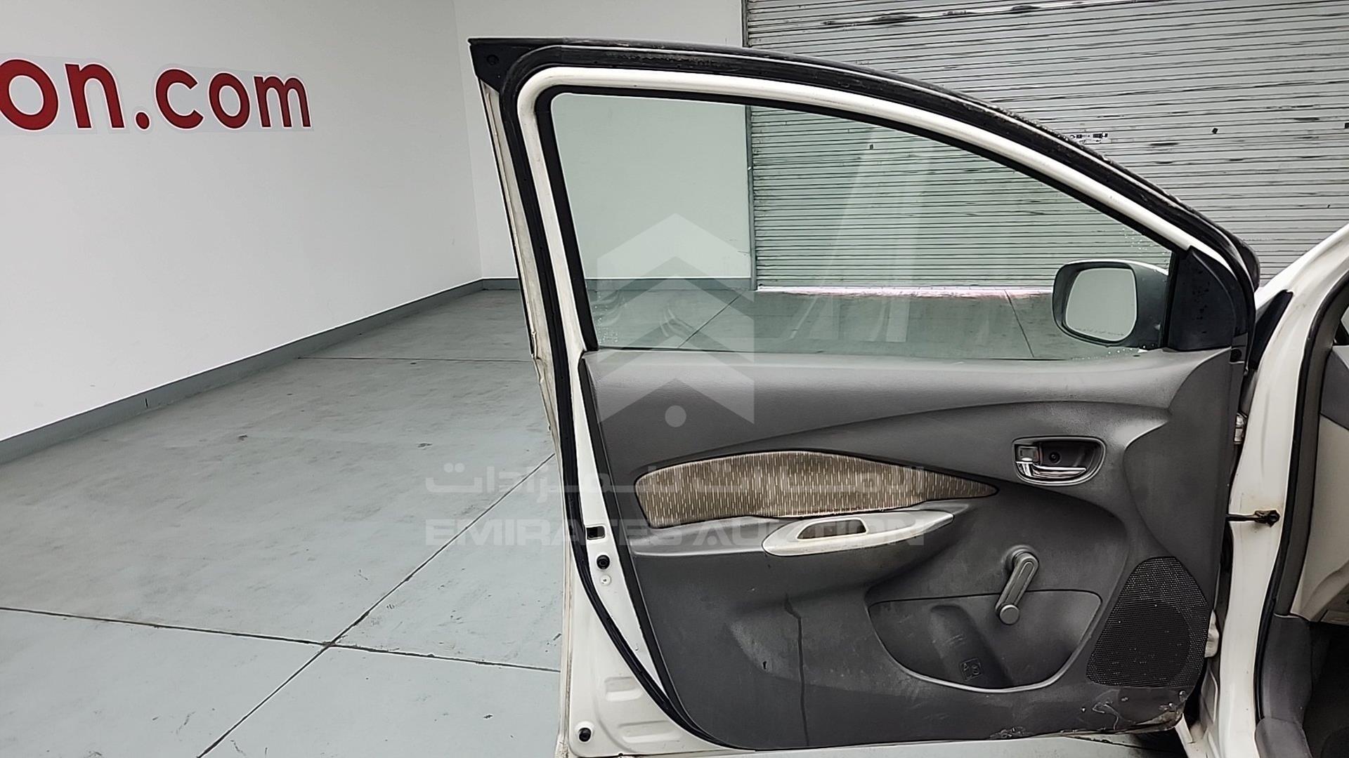 2009 TOYOTA YARIS VIN: JTDBW923494025721