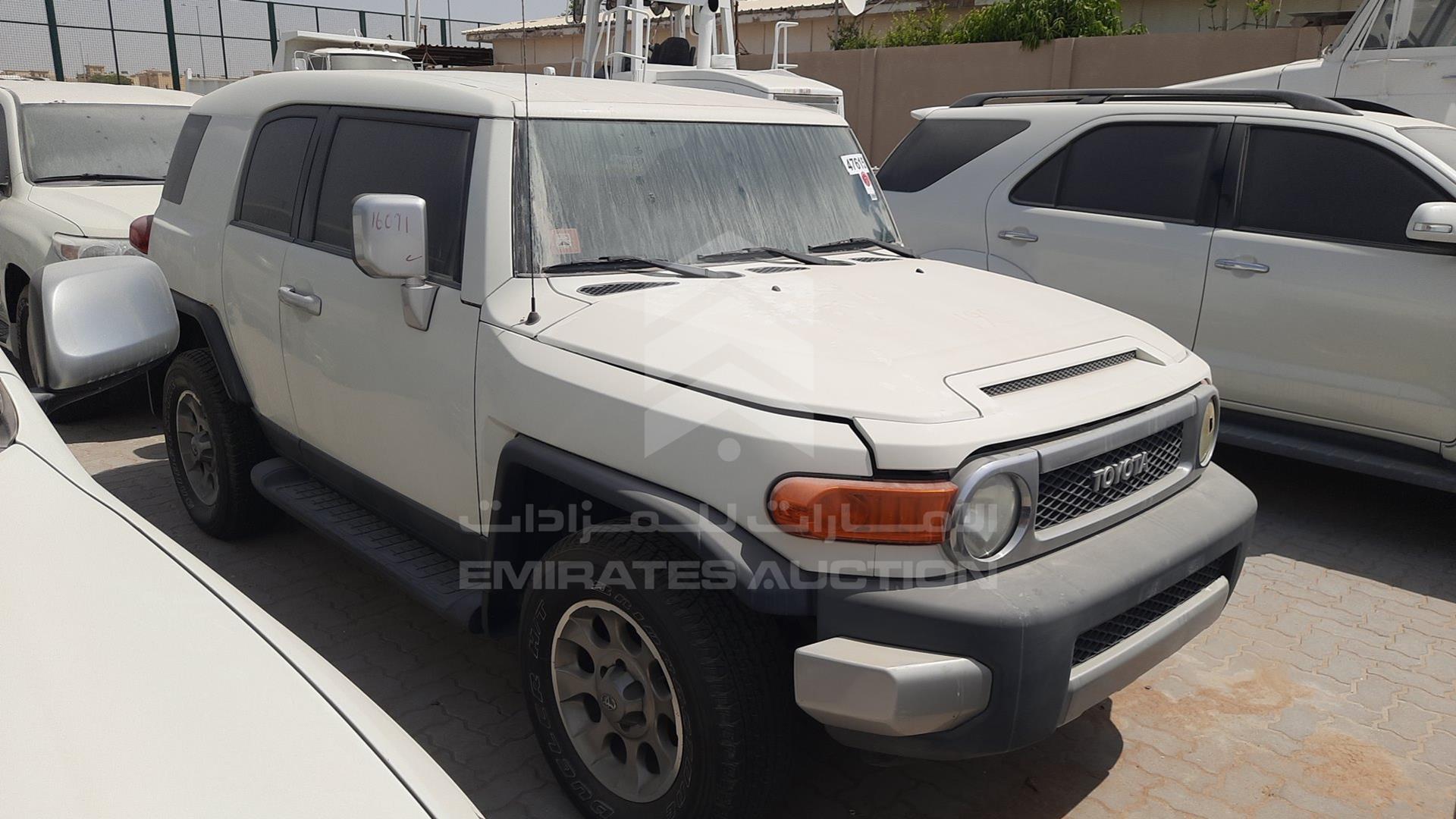 2013 TOYOTA FJ CRUISER VIN: JTEBU11FXDK171639