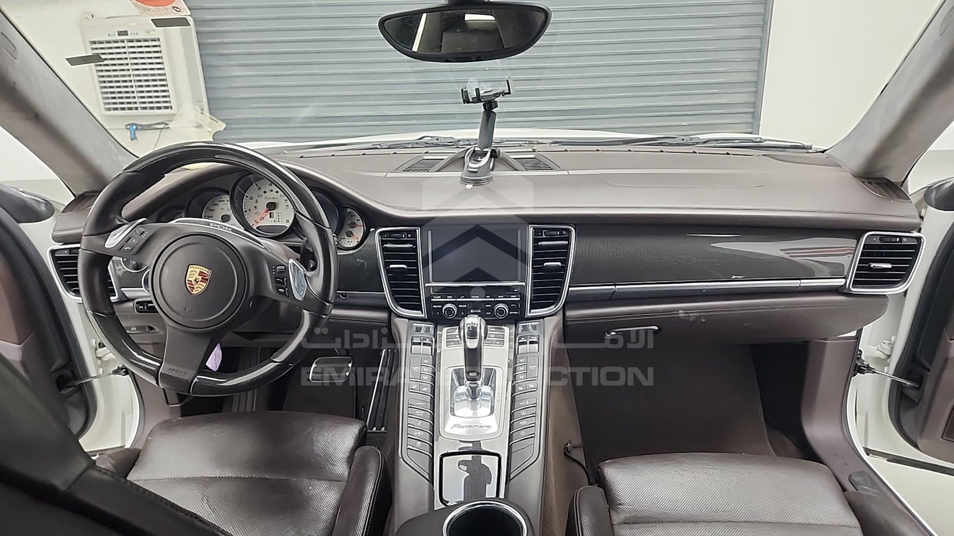 2011 PORSCHE PANAMERA VIN: WP0ZZZ97ZBL080132