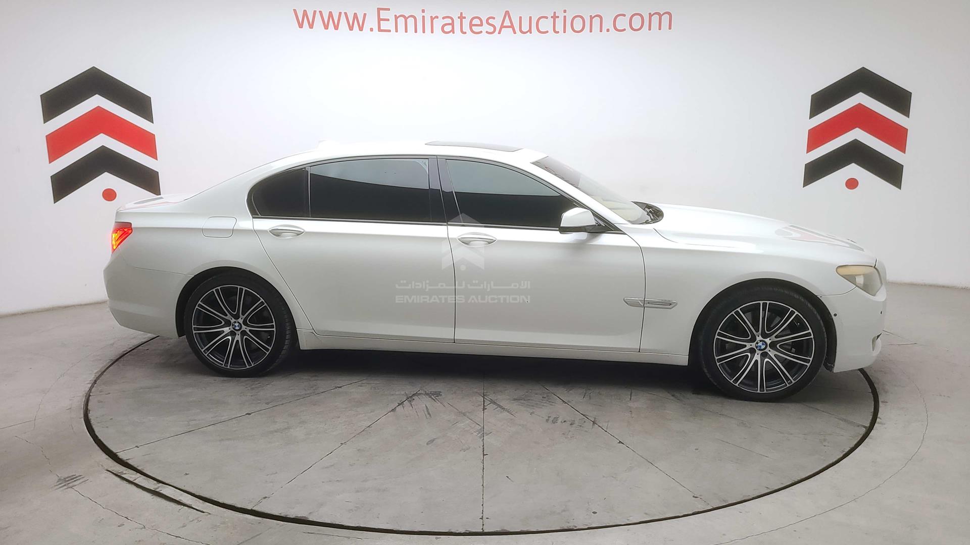 2009 BMW 750 I VIN: WBAKB81069CY52975