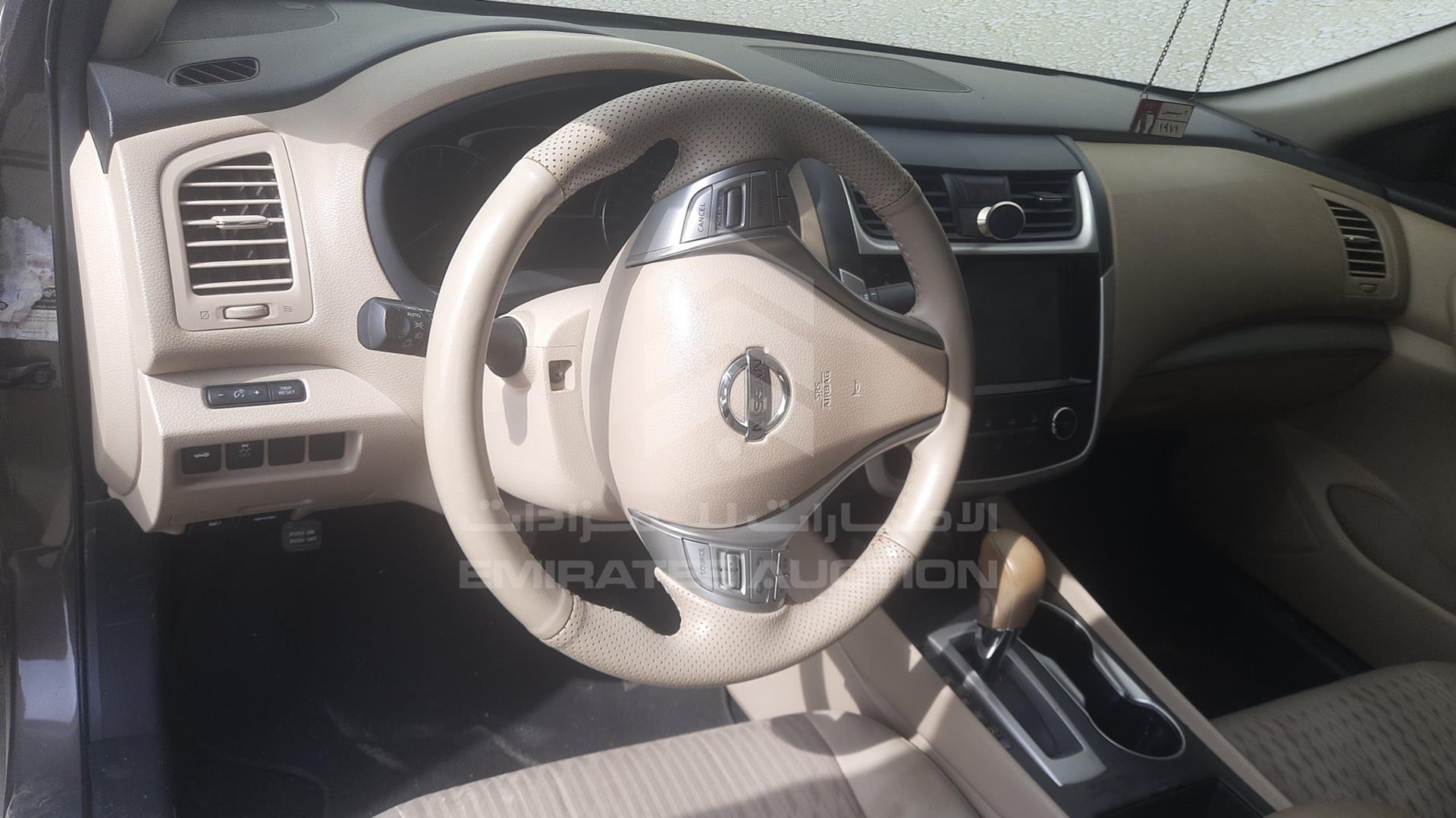 2017 NISSAN ALTIMA VIN: 1N4AL3A9XHC106708