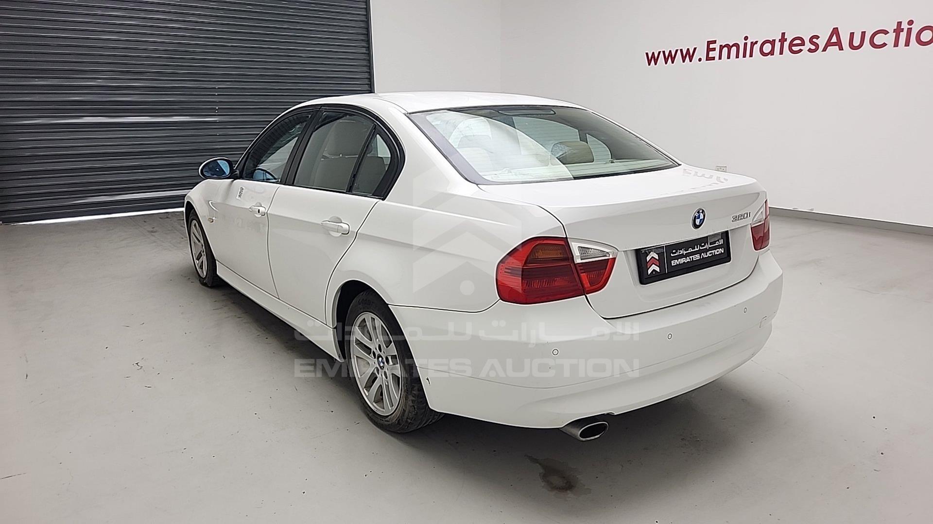 2008 BMW 320I VIN: WBAVG71078A402335