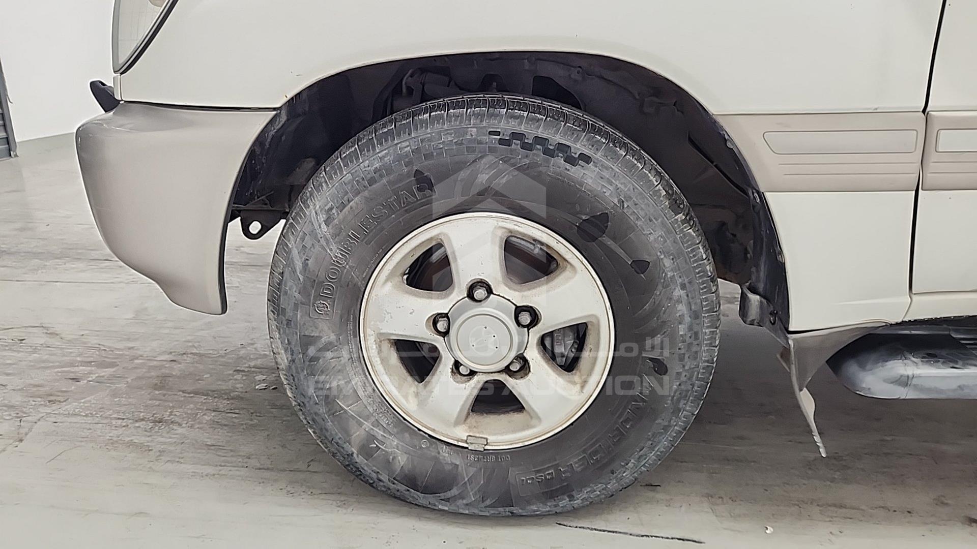 2000 TOYOTA LAND CRUISER VIN: JT3HT05J0Y0081156