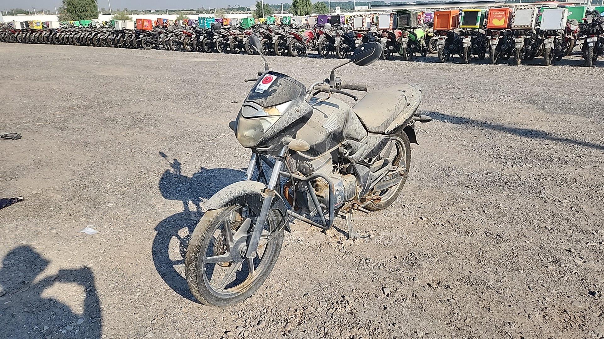 2013 HONDA UNICORN VIN: ME4KC09CAD8400943