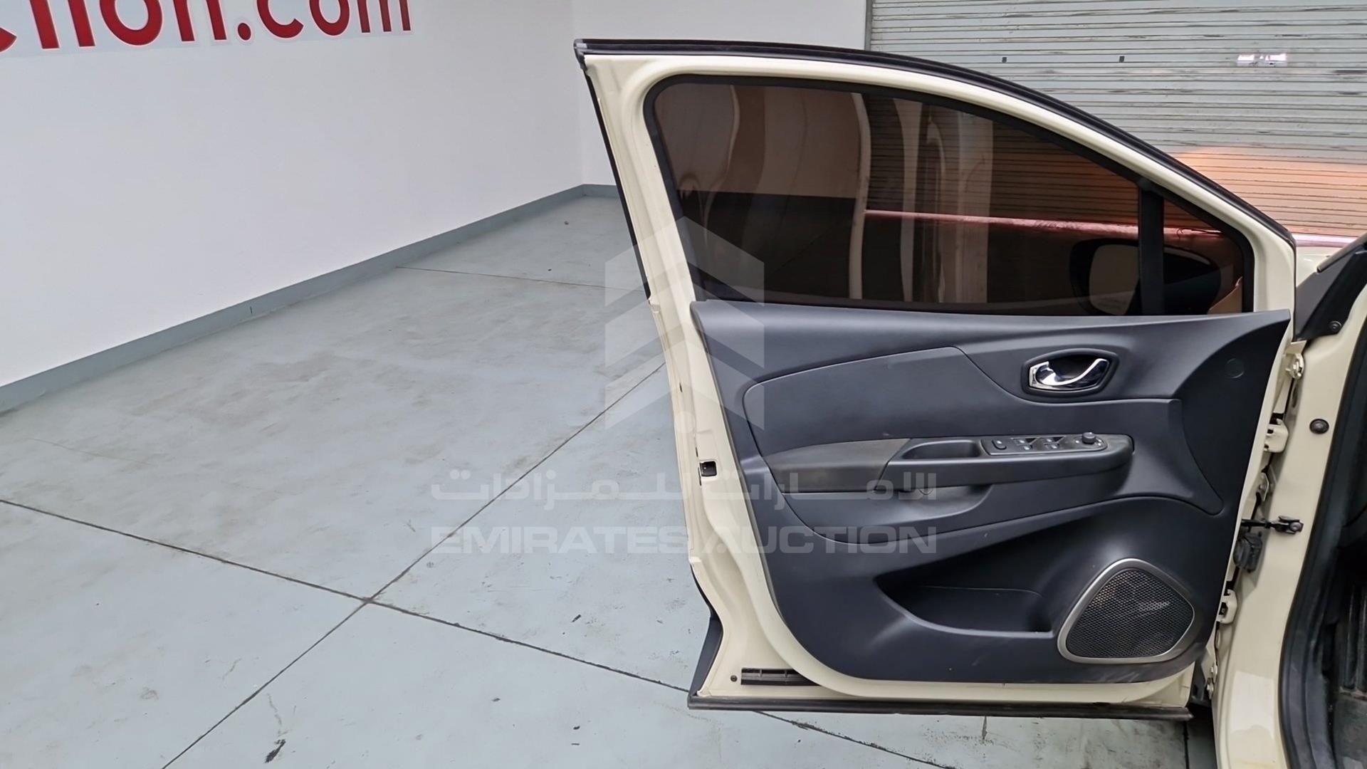 2017 RENAULT CAPTUR VIN: VF12RRJR0HW536373