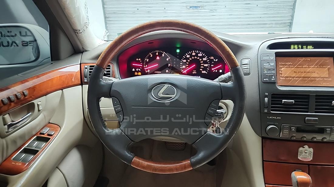 2001 Lexus LS 430 — Steering & Mounted Controls — Photo 13