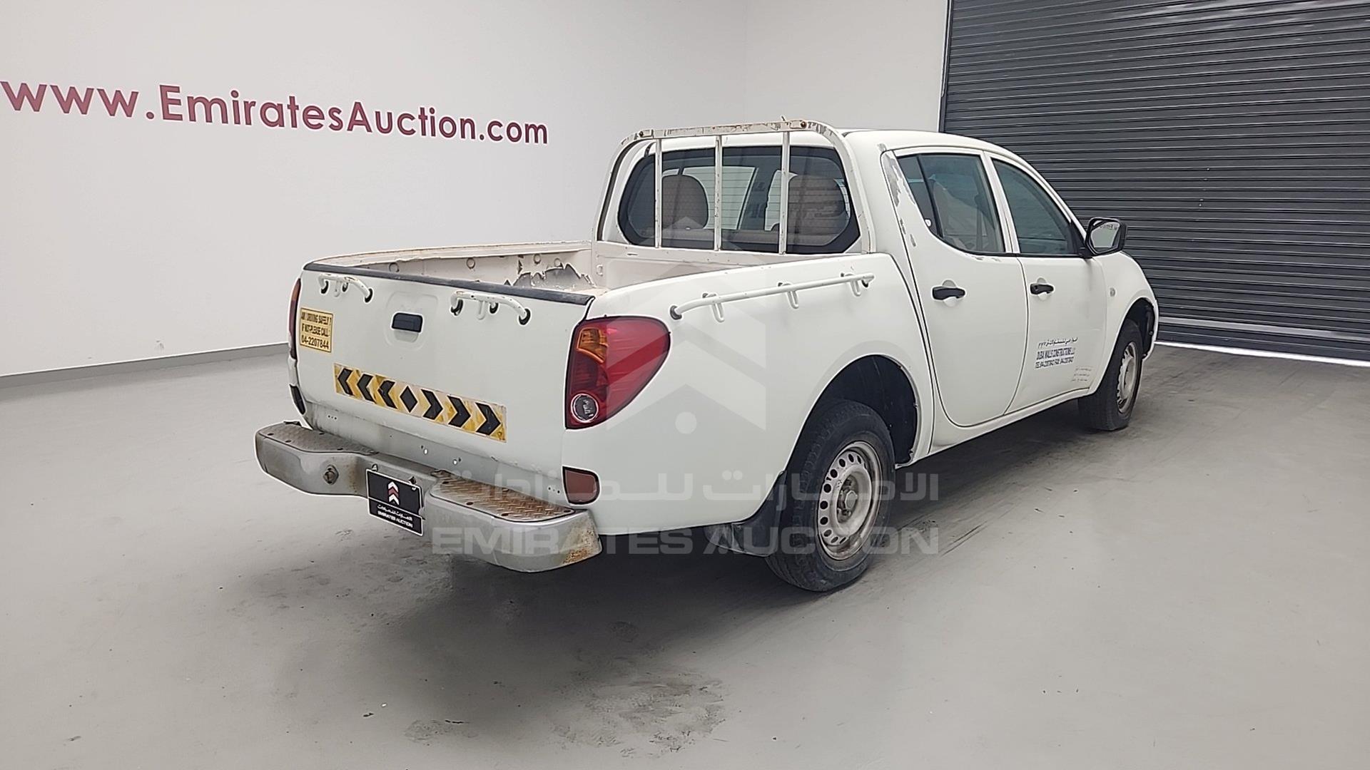 2013 MITSUBISHI L 200 VIN: MMBJNKA50DD029933